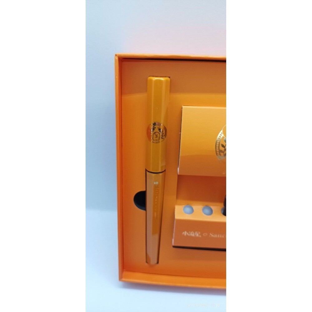 Gudetama Sanrio Fountain Pen extra fine nib - Picture 4 of 8